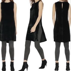 Alice+Olivia Patsy black velvet sleeveless long top tunic, side slits, small EUC